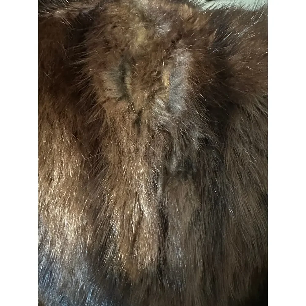 No brand fur cape